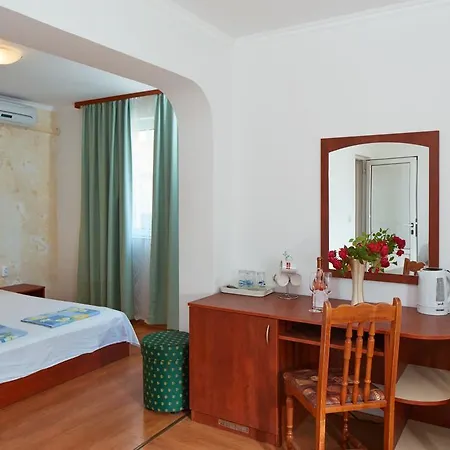 Sunrise Hotel 2*